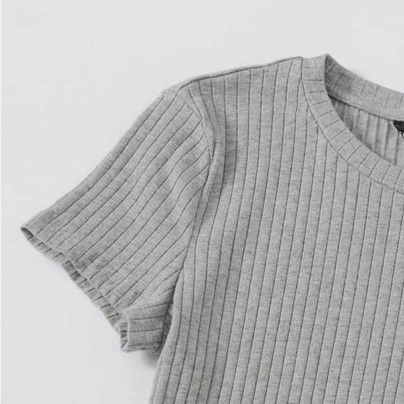 SHEIN Solid Rib-Knit Bodycon Dress - Picture 4 of 5